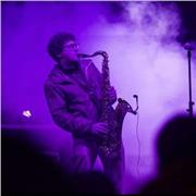 Sassofonista Jazz impartisce lezioni pratiche e teoriche di sassofono